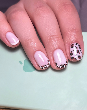 nails03back